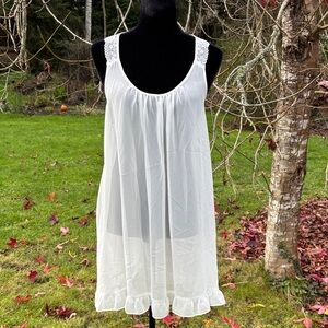 Linea Donatella White Lace Chemise